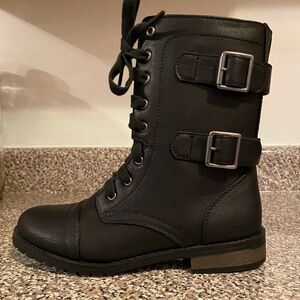 Women’s NWOT Boots
